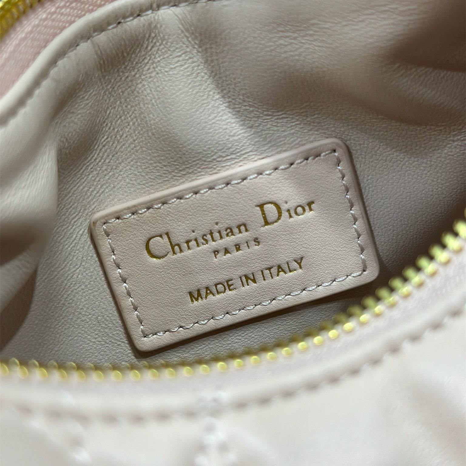 高仿Dior*D-Dream系列M525M413小羊皮斜挎包Mini粉色免檢版
