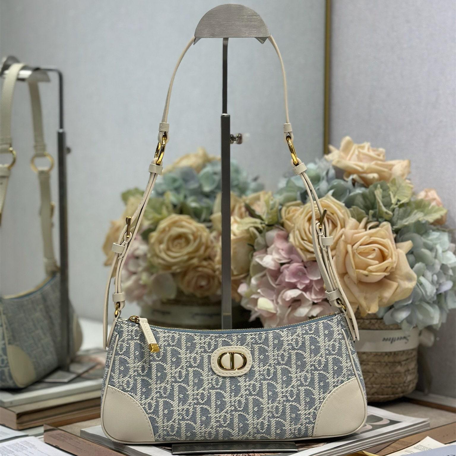 高仿Dior*Montaigne系列S239M925米色印花單肩包Mini免檢版