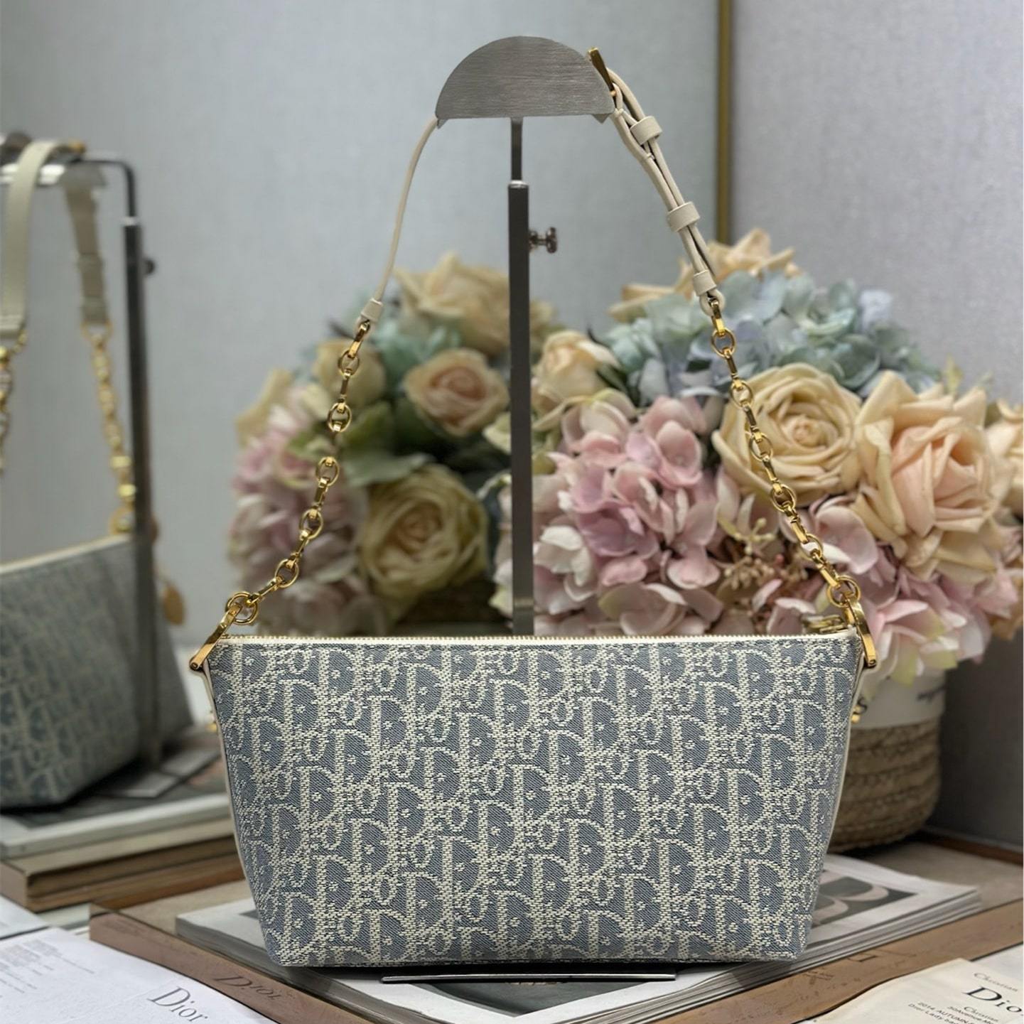 高仿Dior*StarHobo系列S320M925鏈條手袋灰藍色免檢版