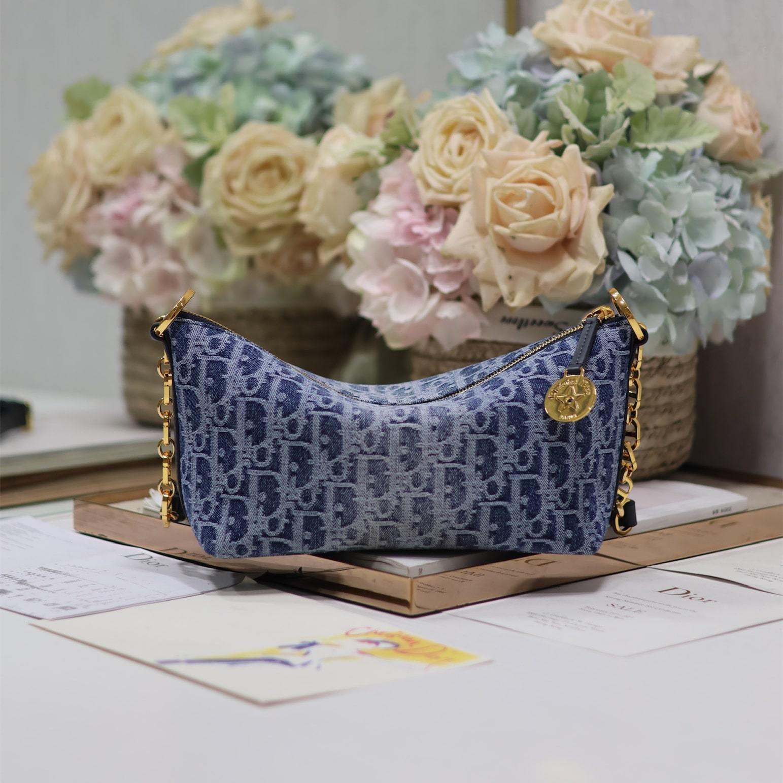 高仿Dior*StarHobo系列S320M49E鏈條手袋藍色免檢版