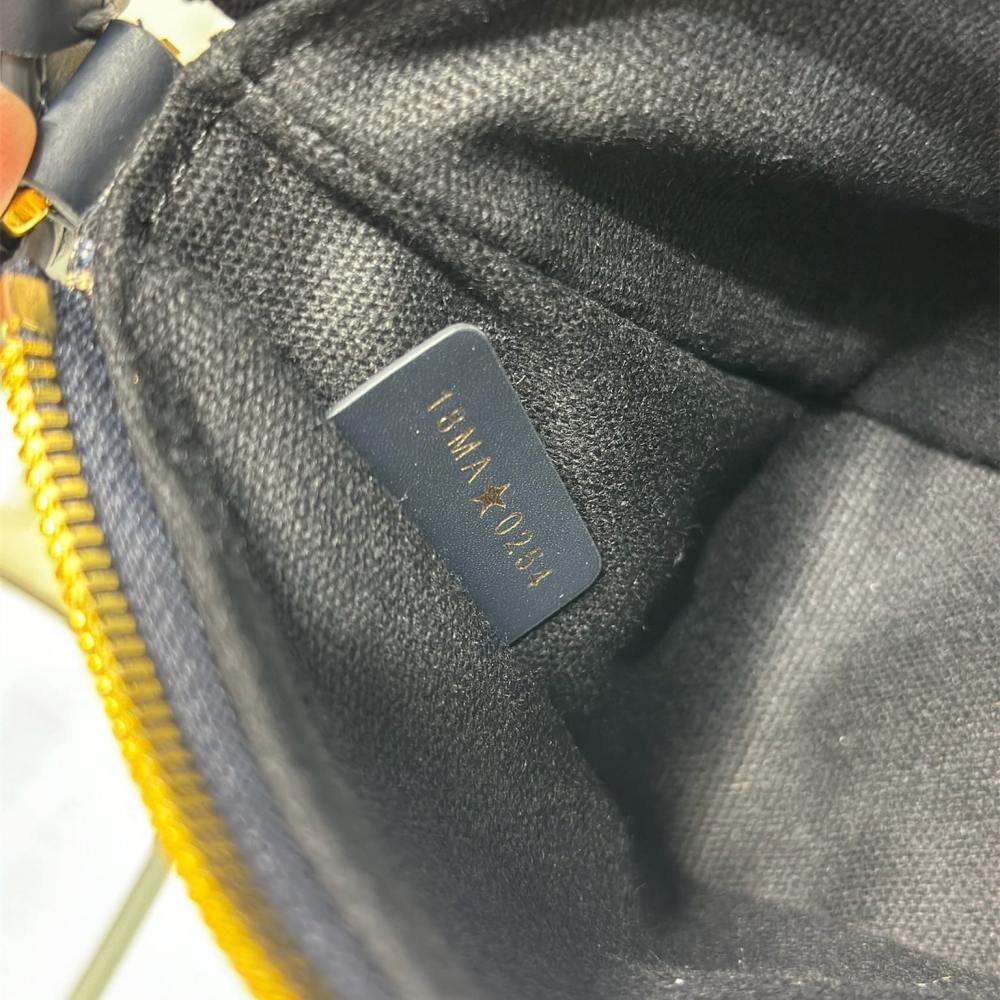 高仿Dior*Montaigne系列S239M928藍色印花單肩包Mini免檢版