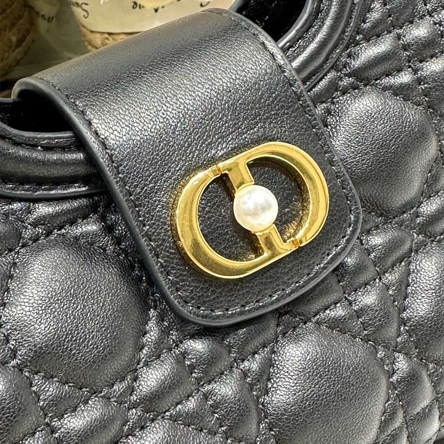 高仿Dior*JolieHandle系列S321M900環扣小羊皮手提包黑色免檢版