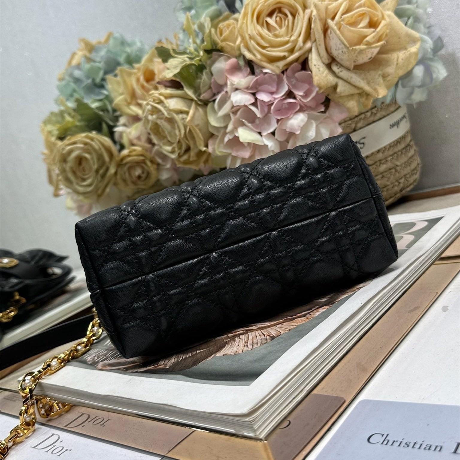 高仿Dior*JolieHandle系列S321M900環扣小羊皮手提包黑色免檢版