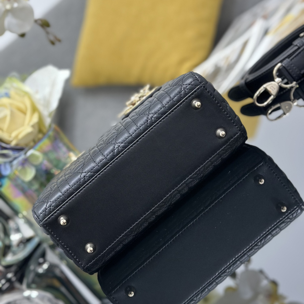 高仿Dior*Lady系列M053M900小羊皮手袋幸運星黑色小號免檢版