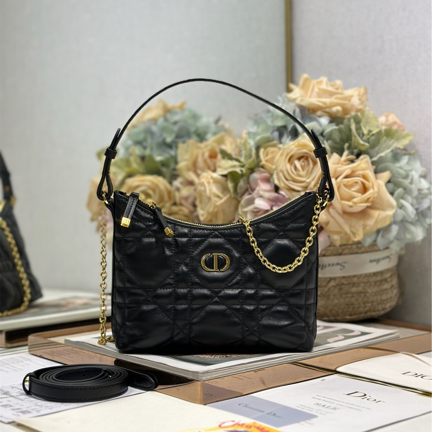 高仿Dior*MissCaro系列S5253M900小羊皮手提包Mini黑色免檢版