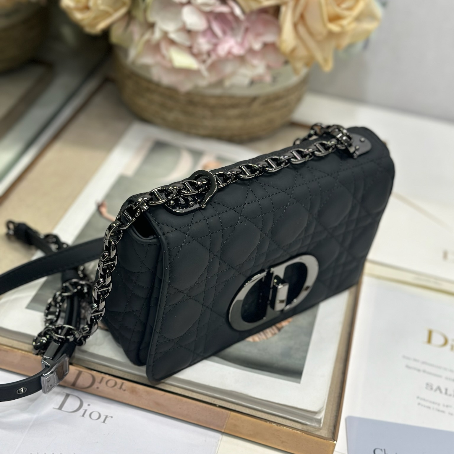 高仿Dior*Caro系列M9240M900小牛皮鏈條包黑銀小號免檢版