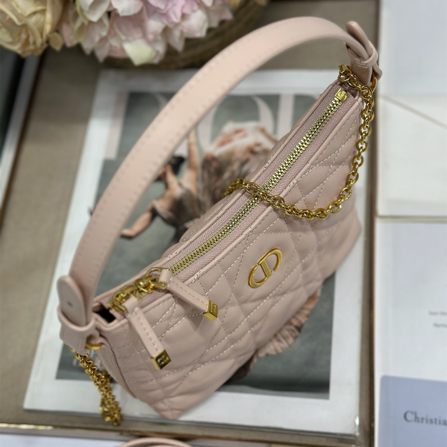 高仿Dior*MissCaro系列S5253M413小羊皮手提包Mini粉色免檢版