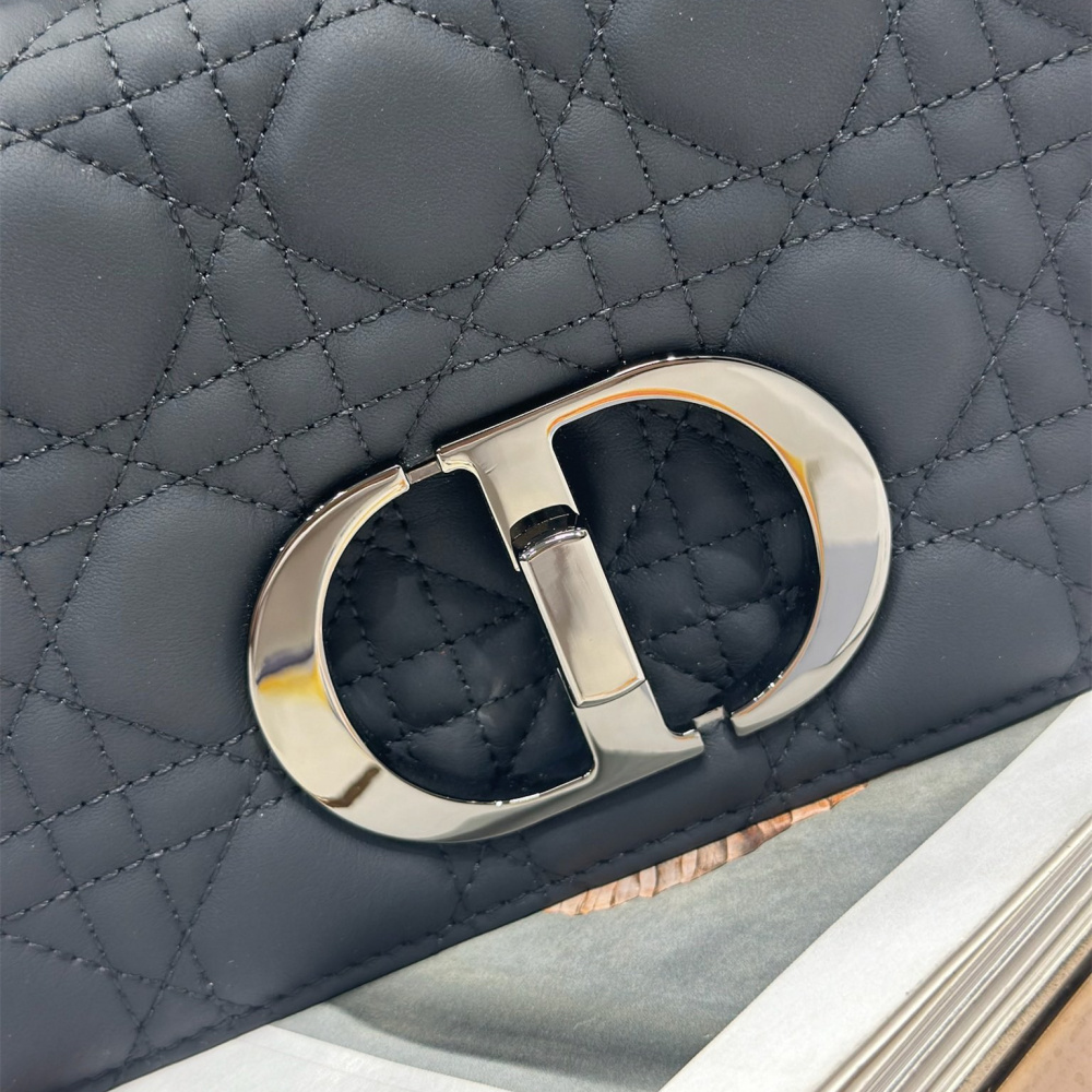 高仿Dior*Caro系列M9240M900小牛皮鏈條包黑銀小號免檢版