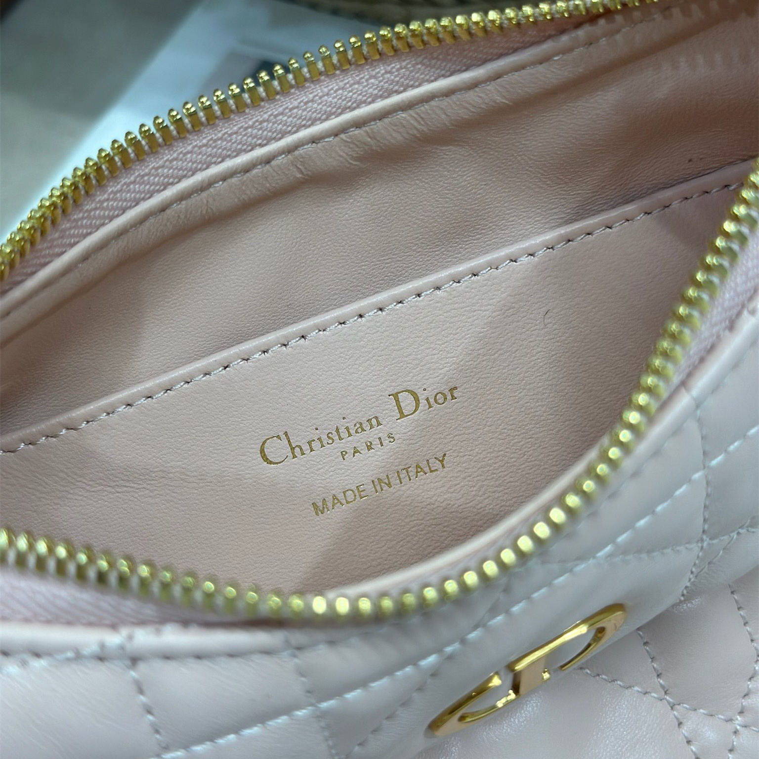 高仿Dior*MissCaro系列S5253M413小羊皮手提包Mini粉色免檢版