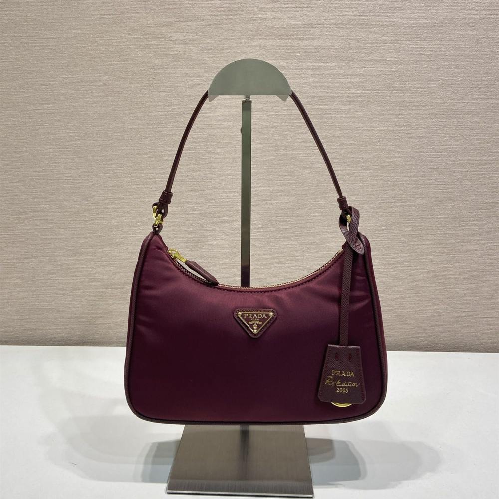 高仿Prada*RE-Nylon系列1N204M腋下包酒紅色Mini免檢版