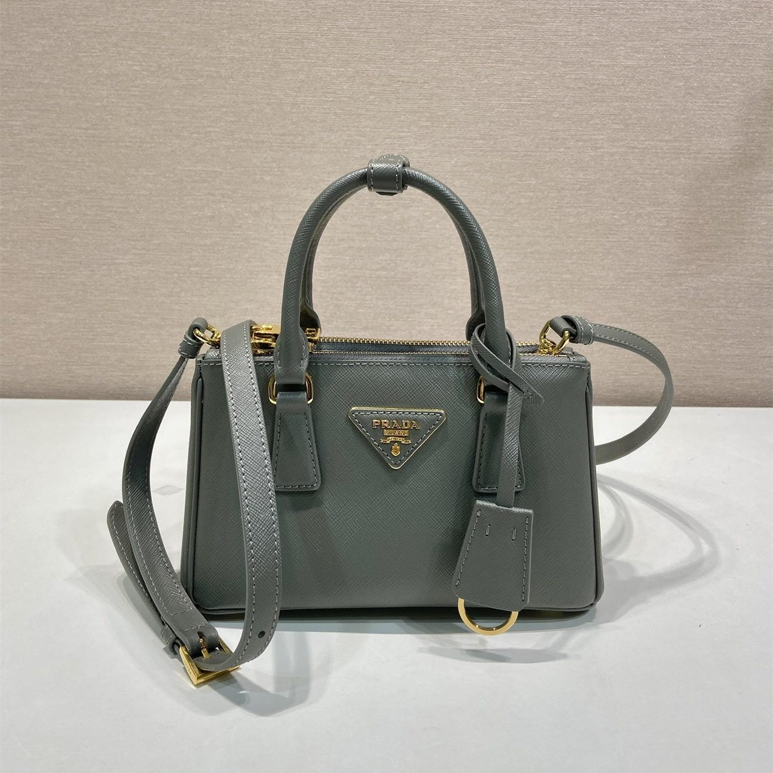 高仿Prada*Galleria系列1BA916紋理牛皮單肩包石墨灰Mini免檢版