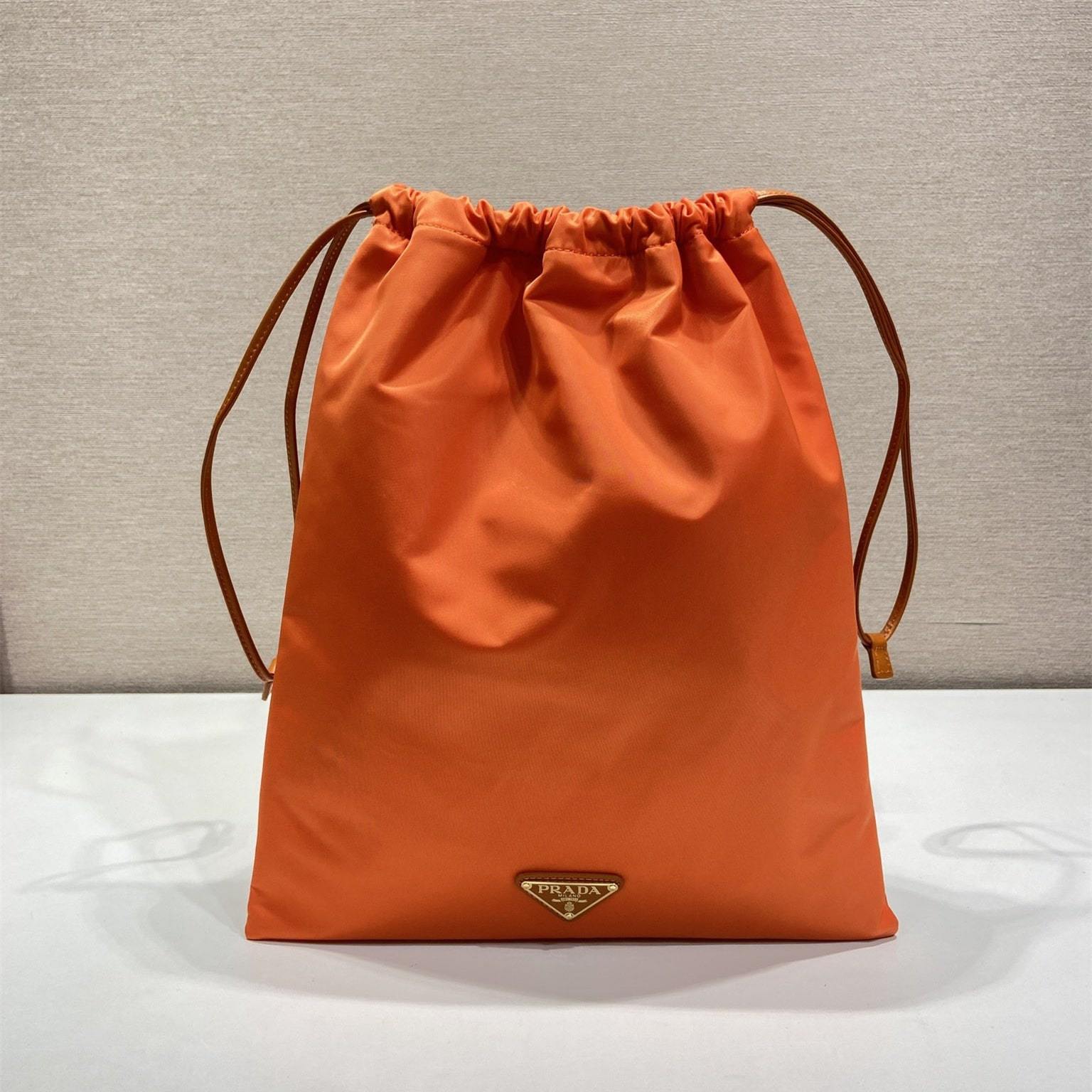 高仿Prada*RE-Nylon系列1NK001收納袋琥珀色免檢版