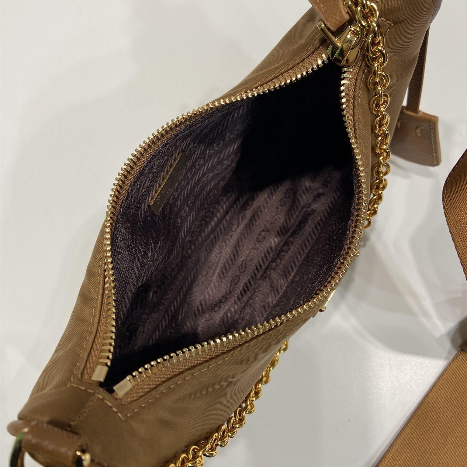 高仿Prada*RE-Nylon系列1BH204三合一單肩包棕色免檢版