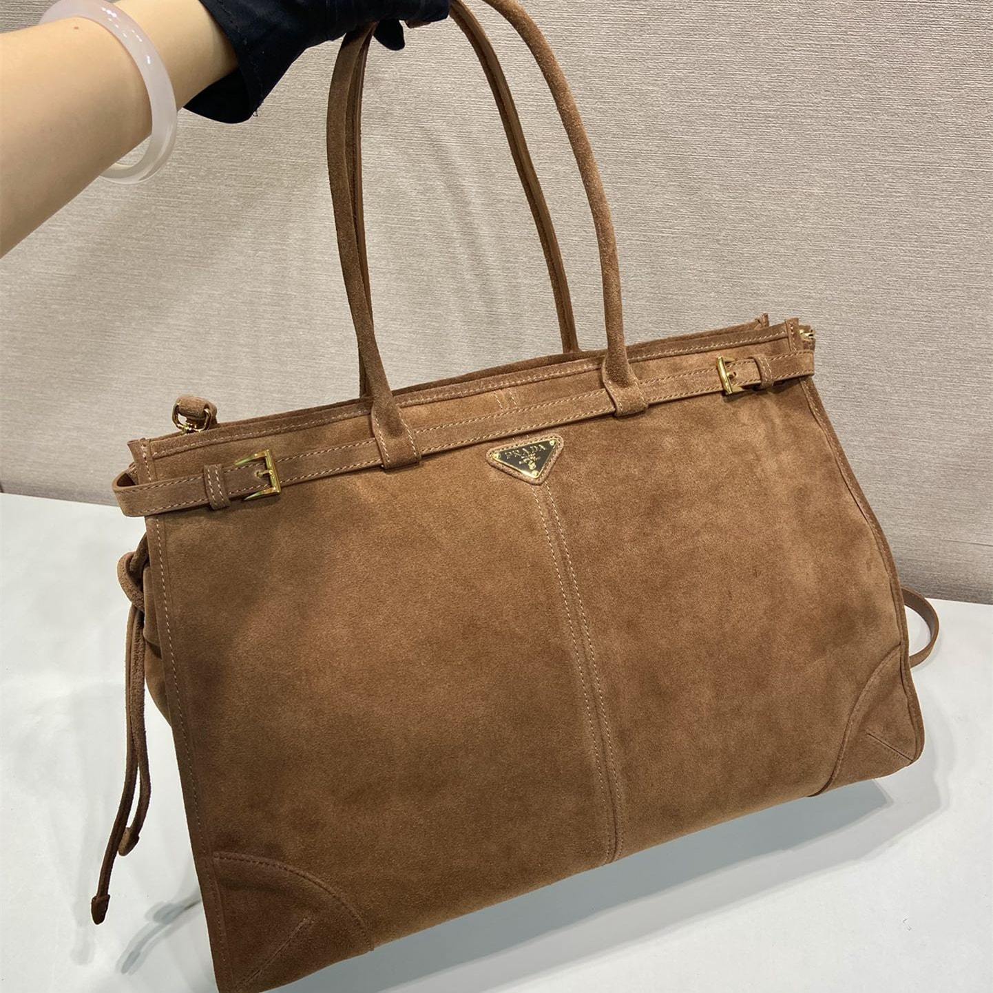 高仿Prada*Tote系列1BA439Nappa皮購物袋棕色大號免檢版