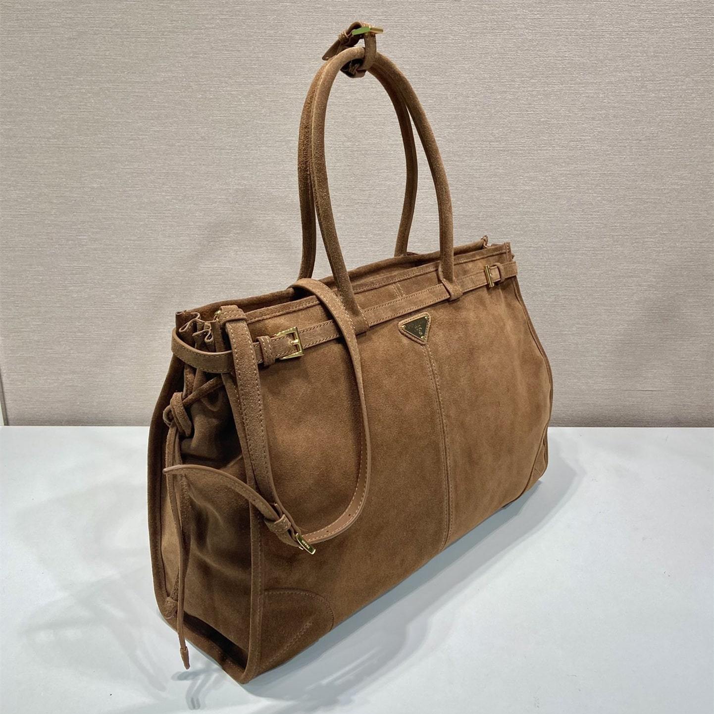 高仿Prada*Tote系列1BA439Nappa皮購物袋棕色大號免檢版