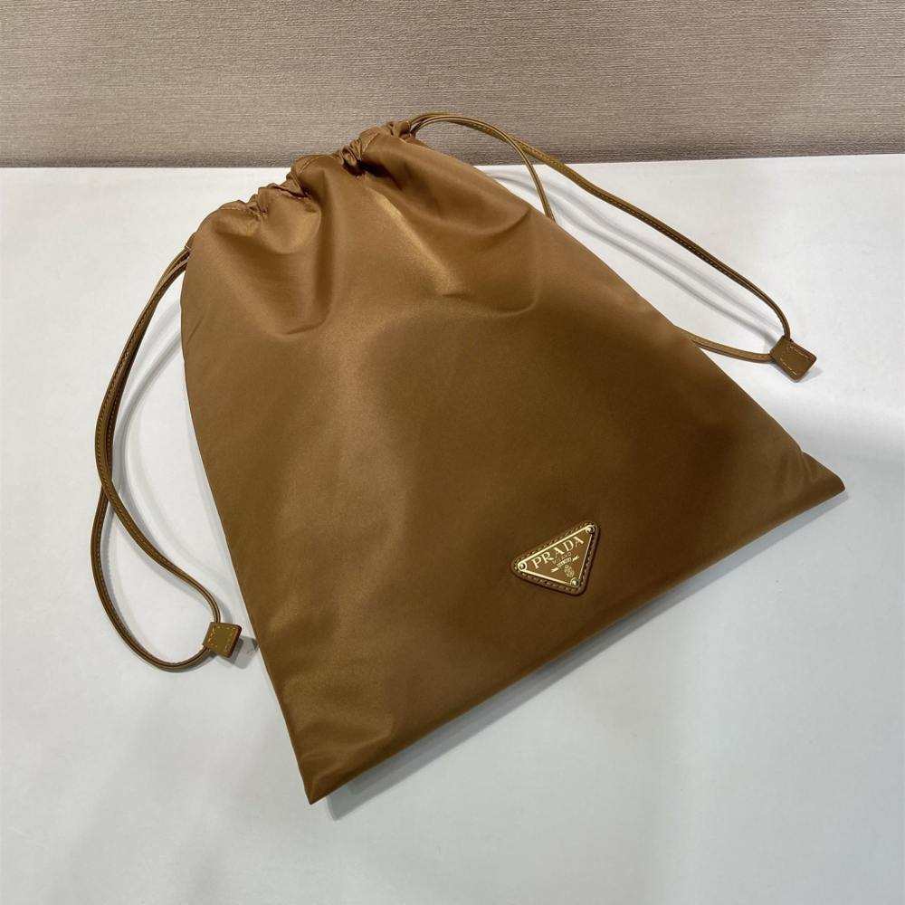 高仿Prada*RE-Nylon系列1NK001收納袋棕色免檢版
