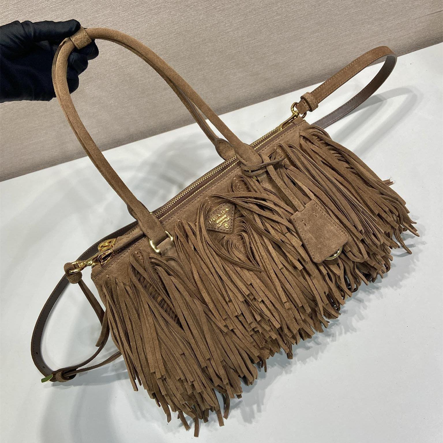 高仿Prada*Gaalleria系列1BA457流蘇包棕色中號免檢版