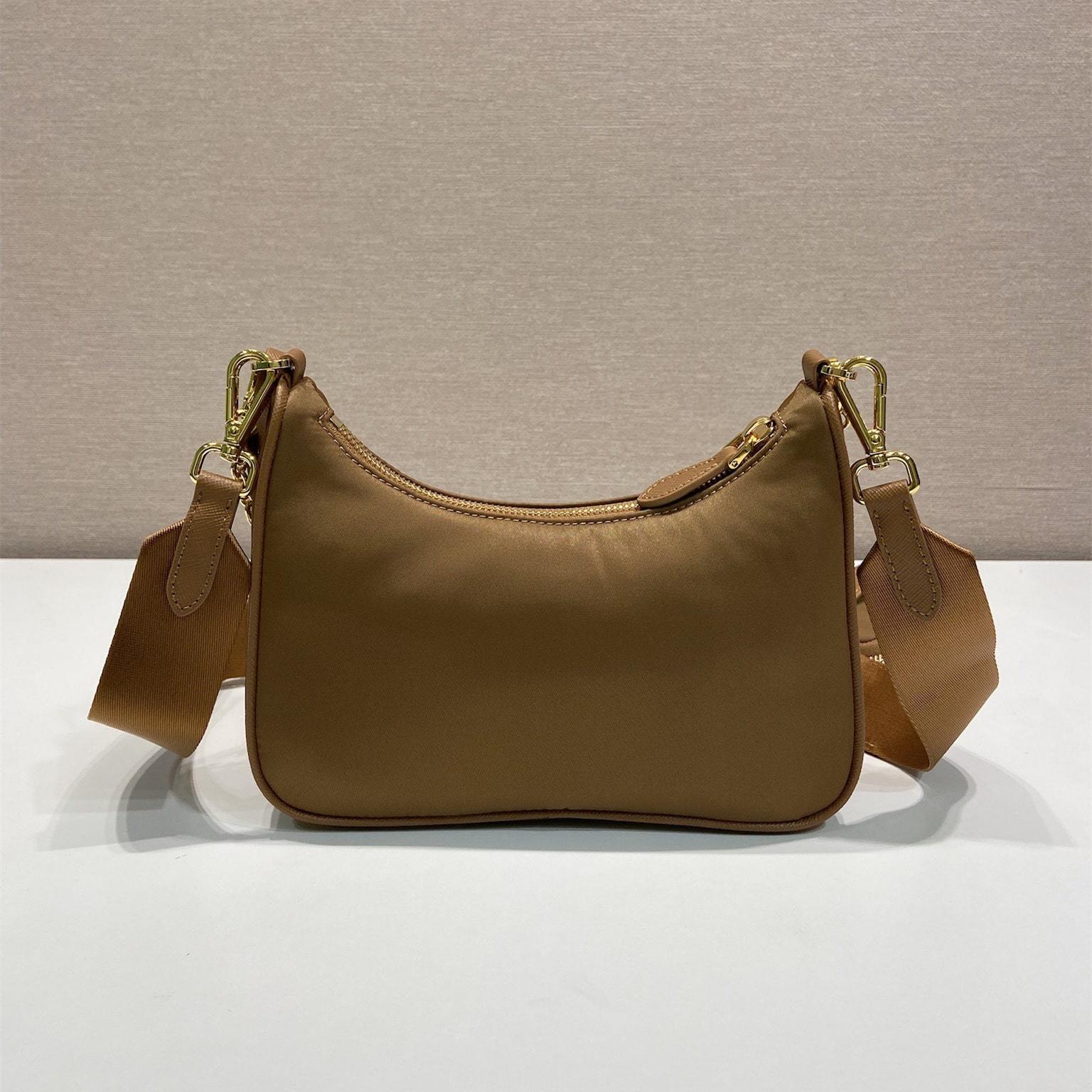高仿Prada*RE-Nylon系列1BH204三合一單肩包棕色免檢版