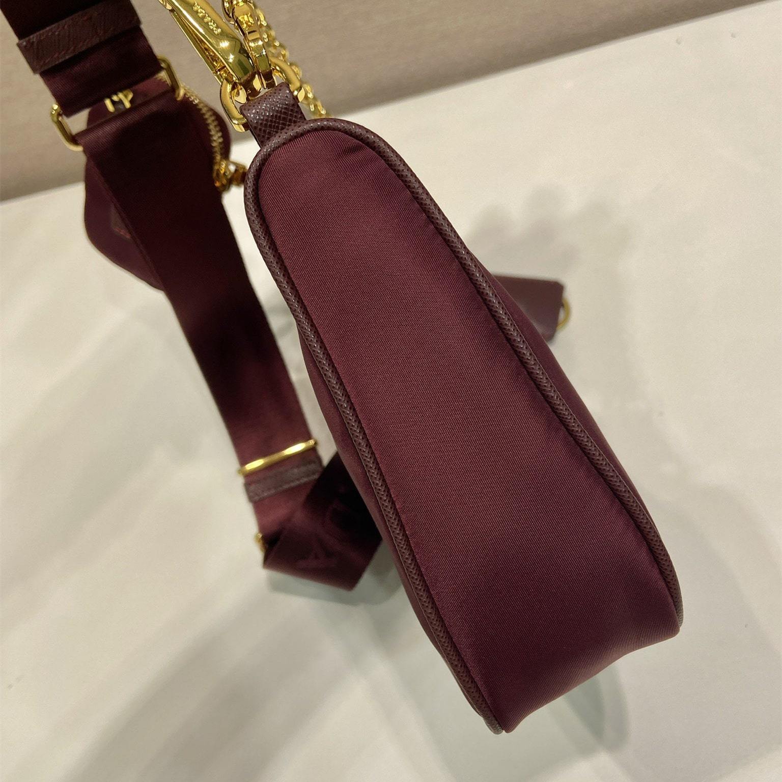 高仿Prada*RE-Nylon系列1BH204單肩包酒紅色免檢版