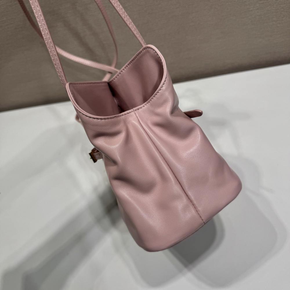 高仿Prada*Dada系列1BG586小羊皮雲朵包粉色小號免檢版