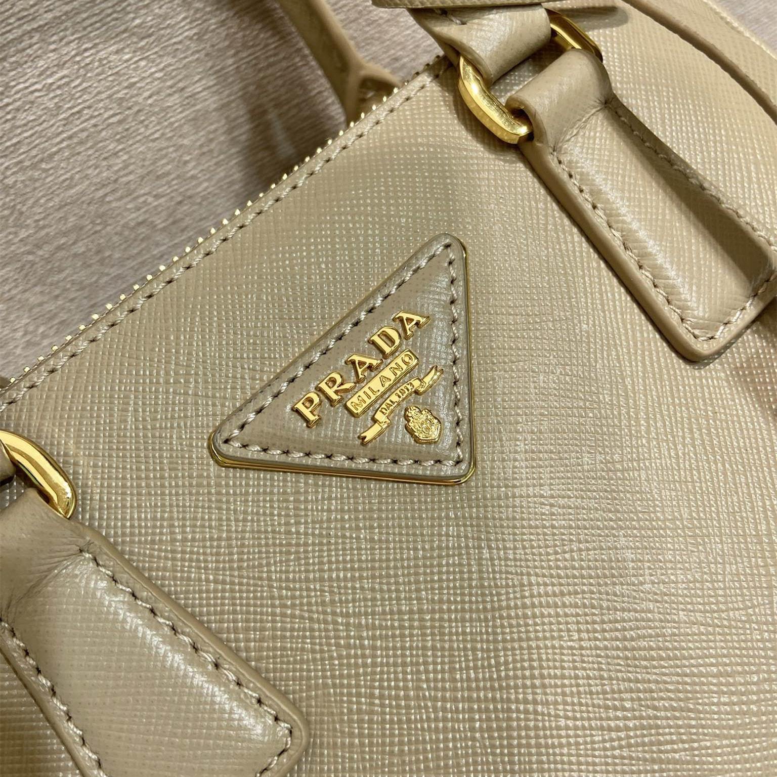 高仿Prada*Galleria系列1BA916紋理牛皮單肩包卡其色Mini免檢版