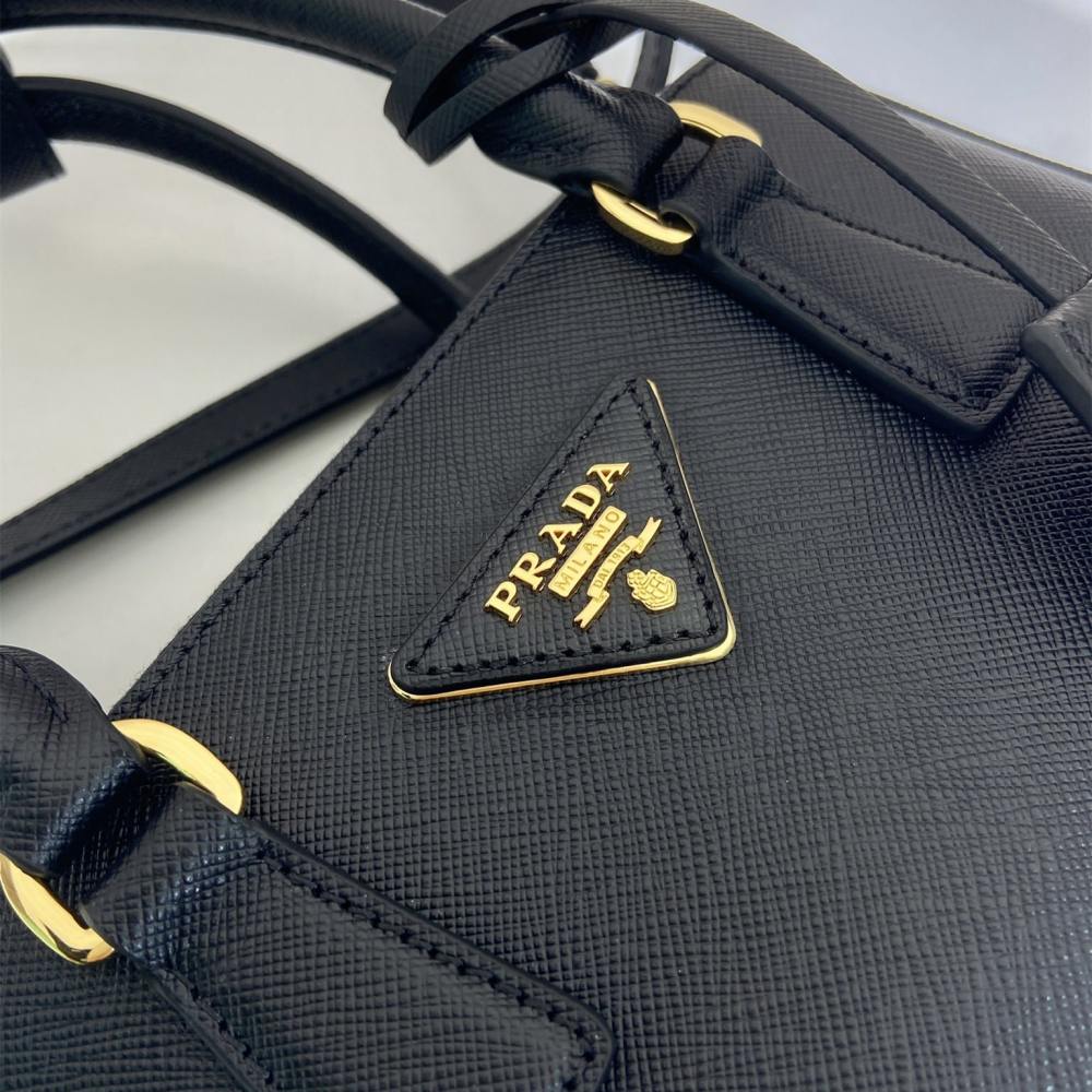 高仿Prada*Galleria系列1BA916紋理牛皮單肩包黑色Mini免檢版