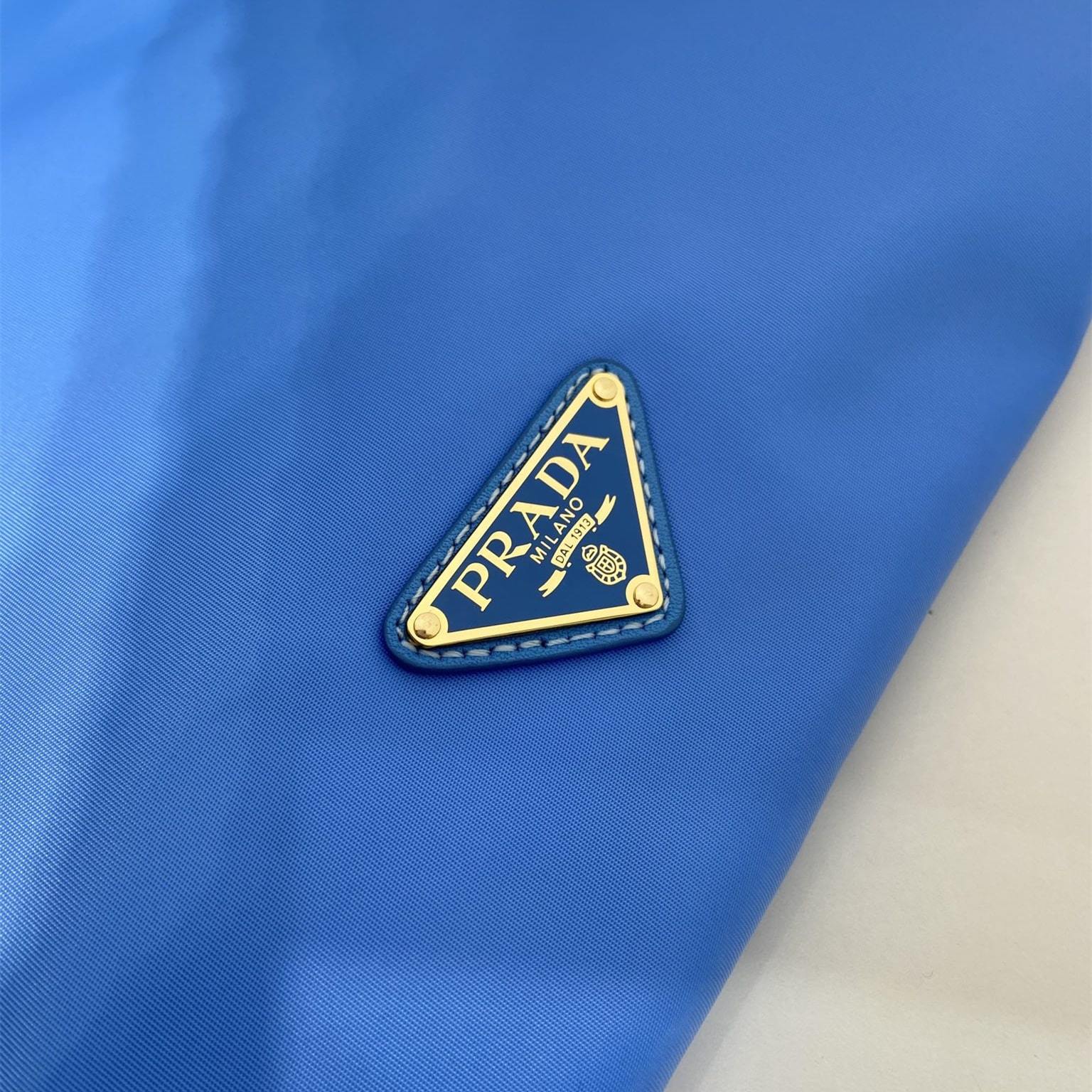 高仿Prada*RE-Nylon系列1NK001收納袋藍色免檢版