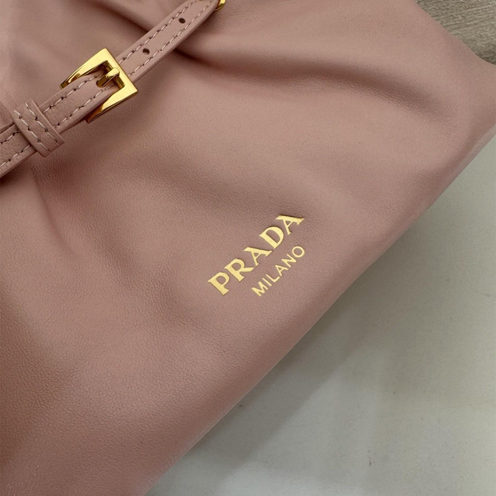 高仿Prada*Dada系列1BG586小羊皮雲朵包粉色小號免檢版