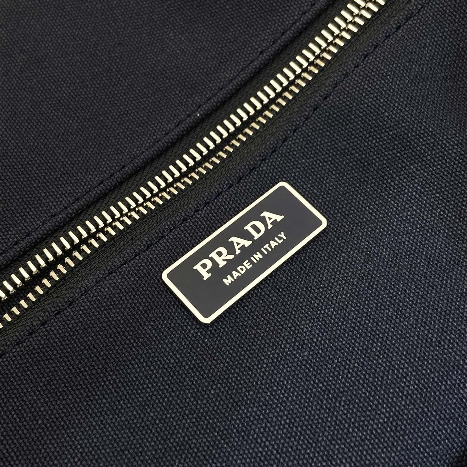 高仿Prada*Jardiniere系列2VG131單肩手提袋男士深藍色免檢版