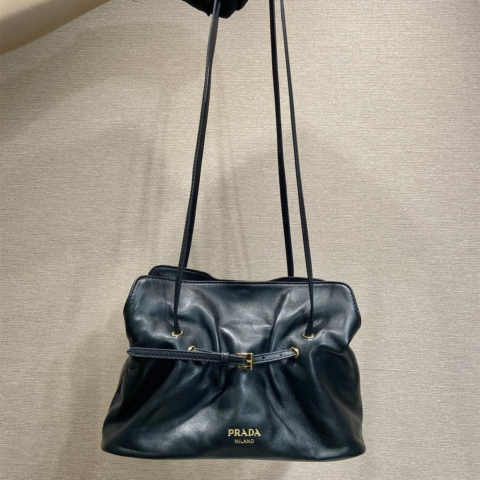 高仿Prada*Dada系列1BG586小羊皮雲朵包黑色小號免檢版