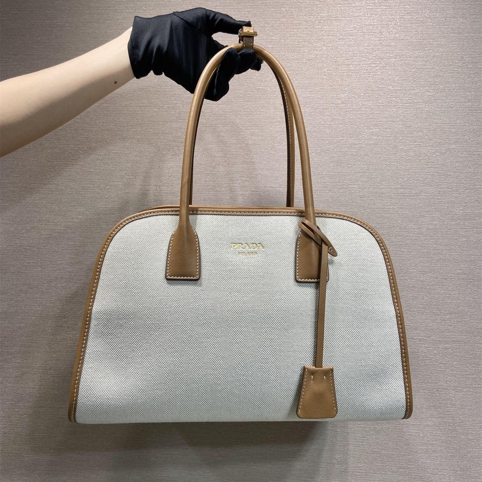 高仿Prada*Oversize系列1BG572織物手提包棕色中號免檢版