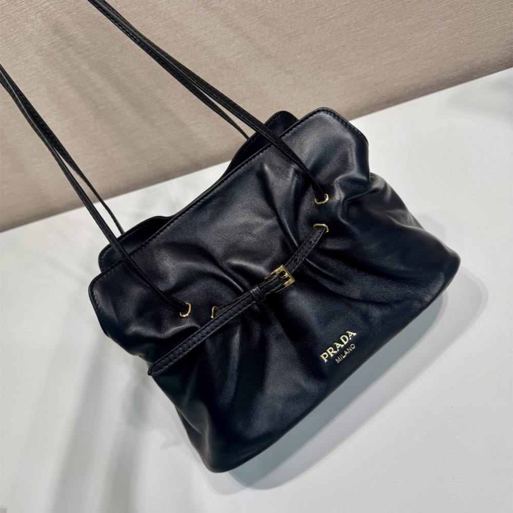 高仿Prada*Dada系列1BG586小羊皮雲朵包黑色小號免檢版