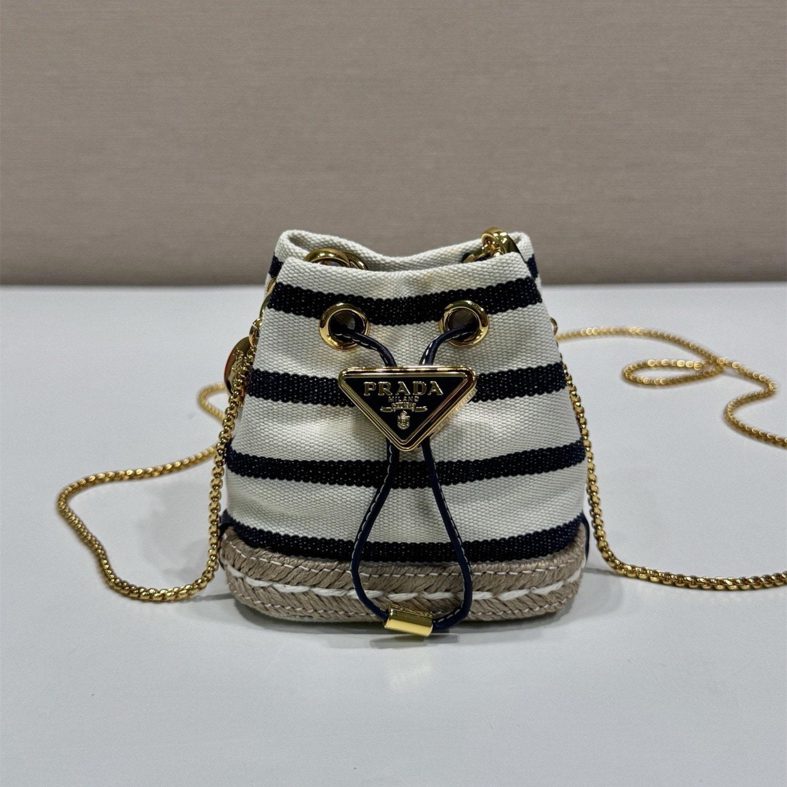 高仿Prada*Mariner系列1NR16H水桶包藍黑Mini免檢版