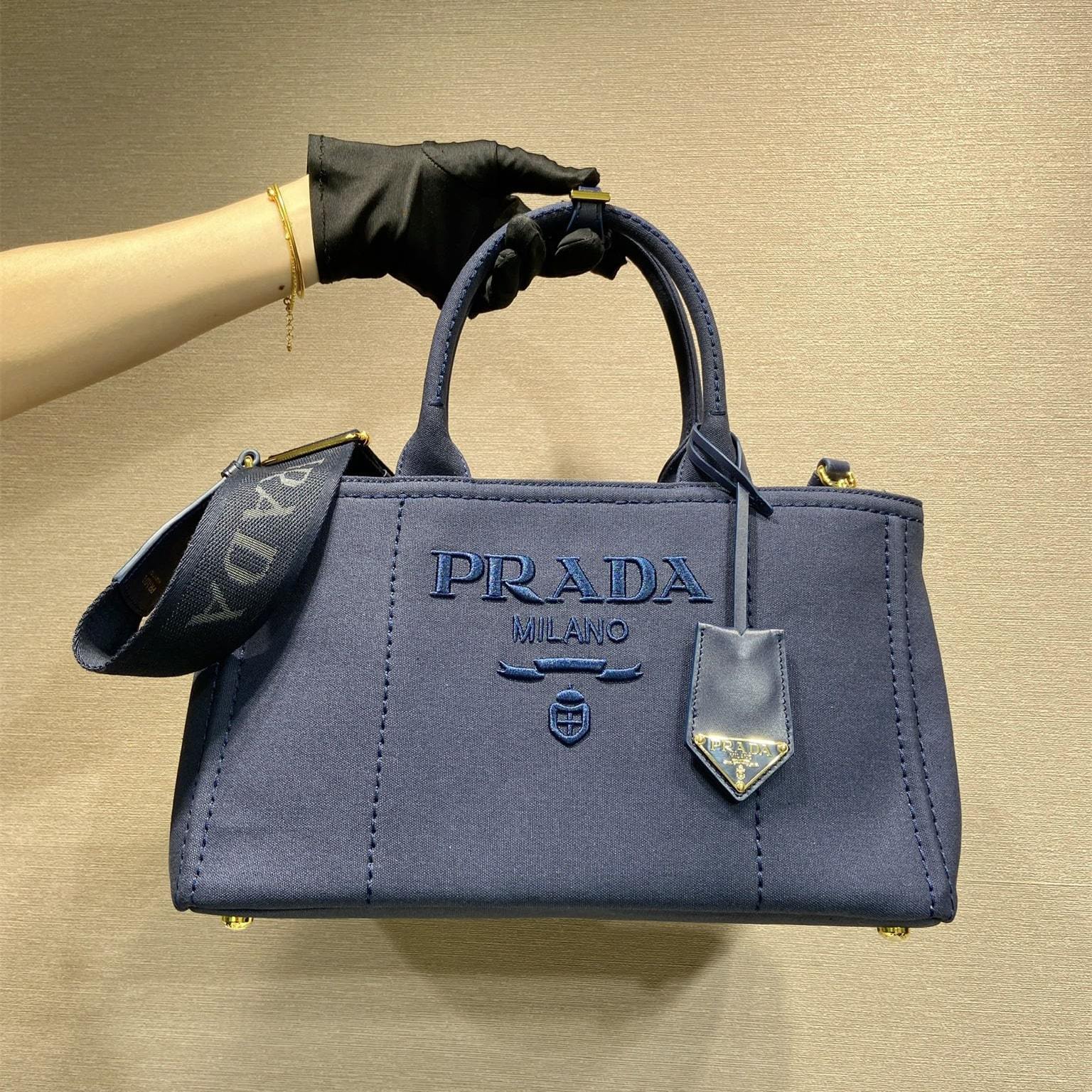 高仿Prada*1BG554刺繡徽標購物袋深藍中號免檢版