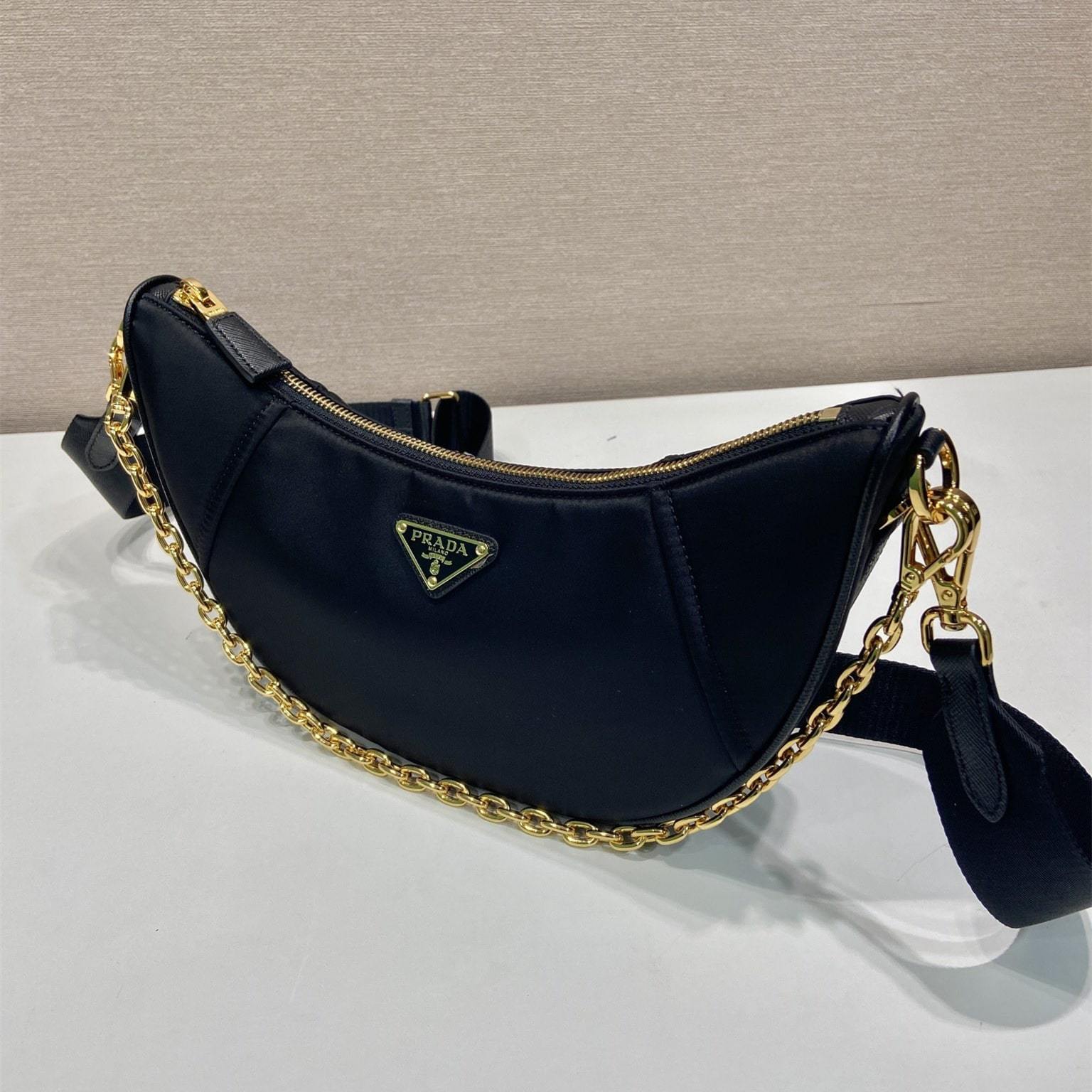 高仿Prada*RE-Nylon系列1BH222單肩半月包黑色免檢版