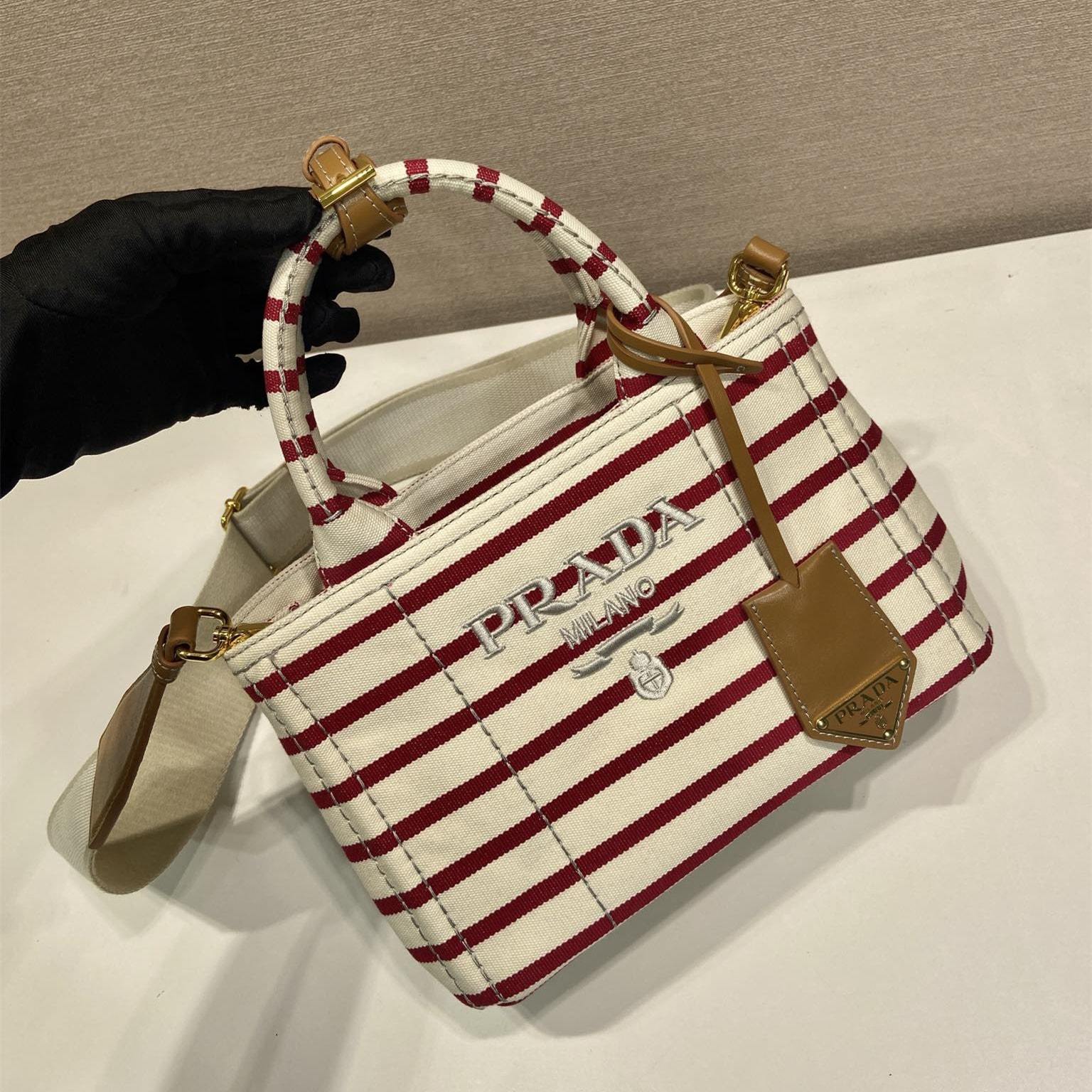 高仿Prada*1BA038棉質徽標手提袋石榴紅Mini免檢版
