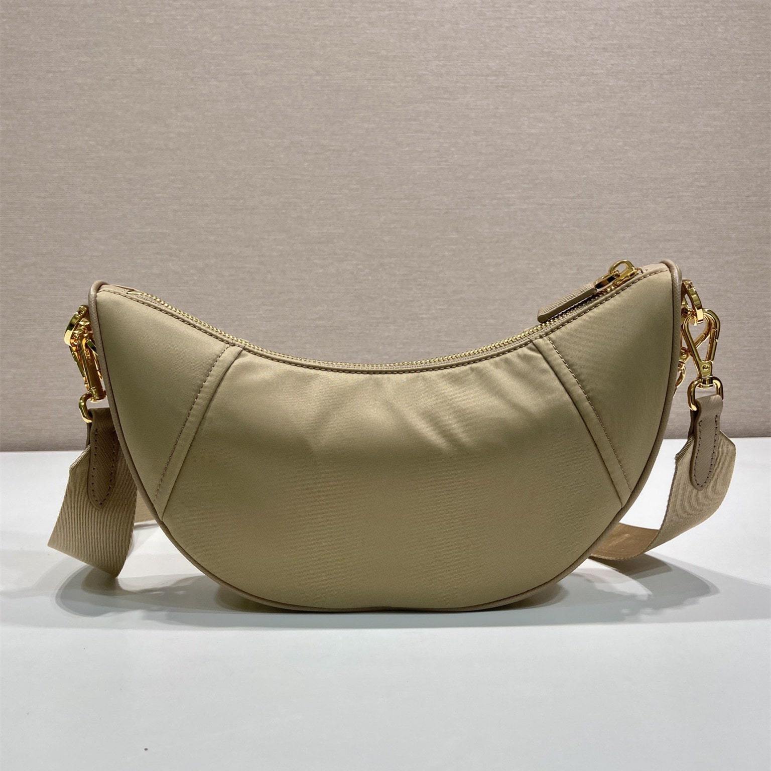 高仿Prada*RE-Nylon系列1BH222單肩半月包駝色免檢版