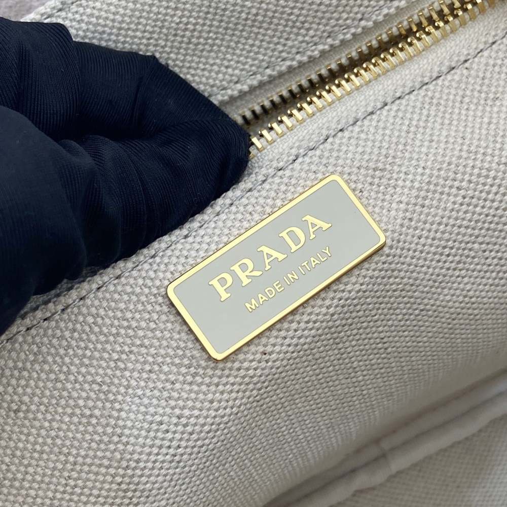 高仿Prada*1BG464刺繡徽標Tote包白色小號免檢版
