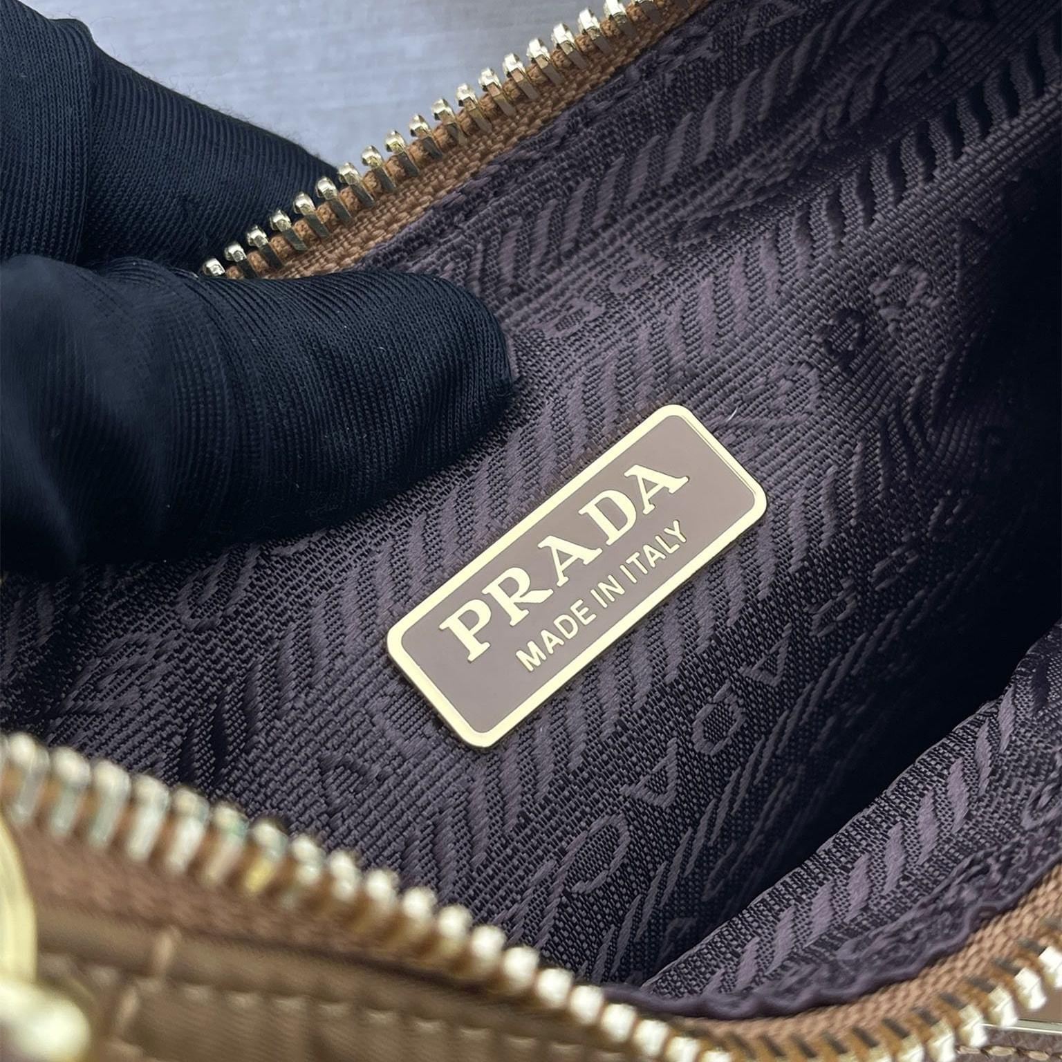 高仿Prada*RE-Nylon系列1BC204單肩包棕色免檢版