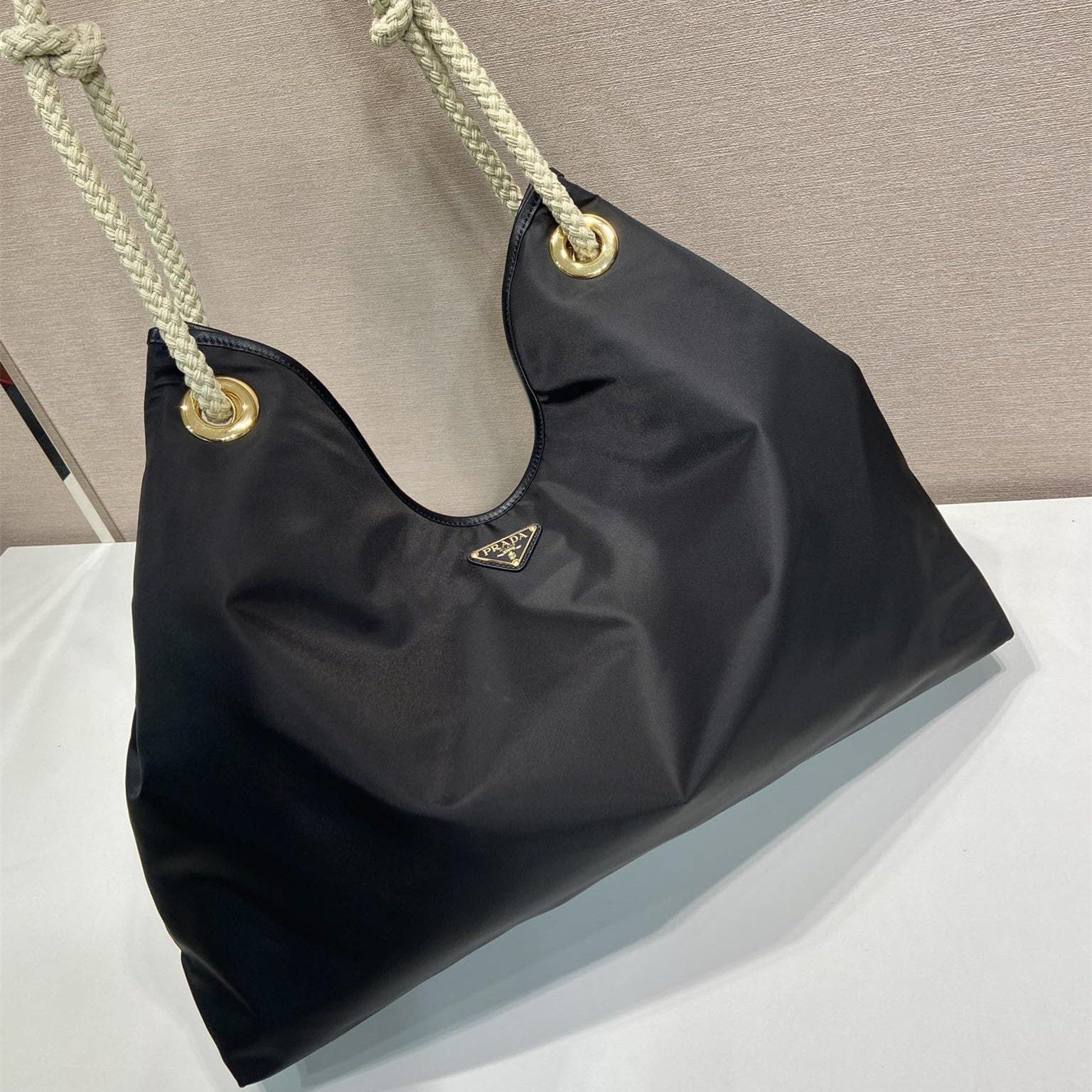高仿Prada*RE-Nylon系列1BC244單肩購物袋黑色大號免檢版