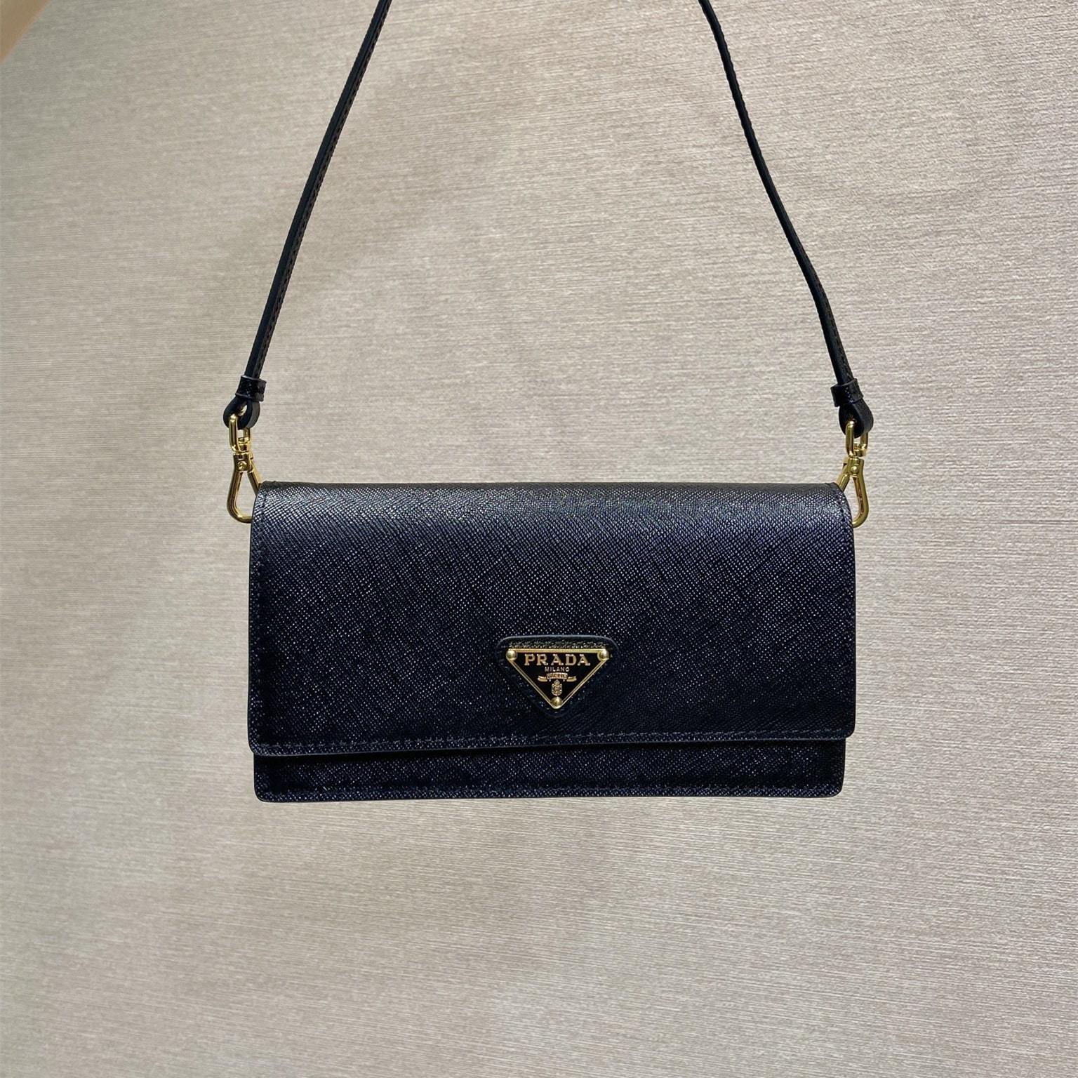 高仿Prada*Saffano系列1NF059斜挎包黑色Mini免檢版