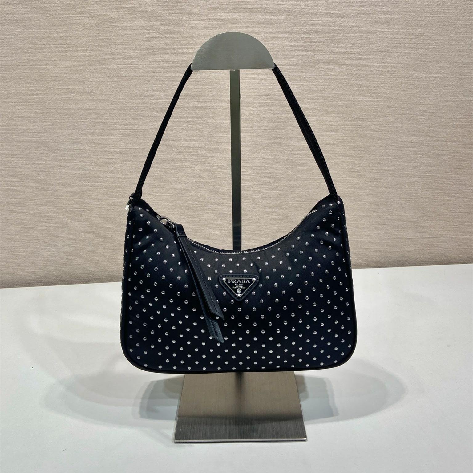 高仿Prada*RE-Nylon系列1BC515鉚釘單肩包黑色Mini免檢版