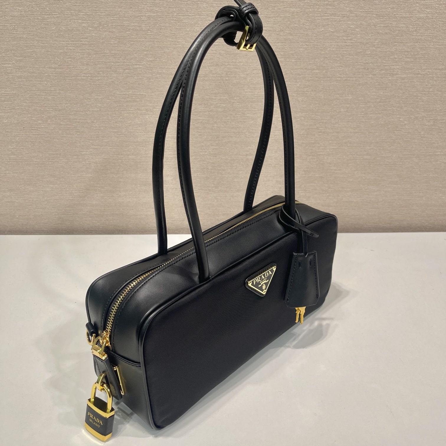 高仿Prada*RE-Nylon系列1BB133單肩手提袋黑色小號免檢版