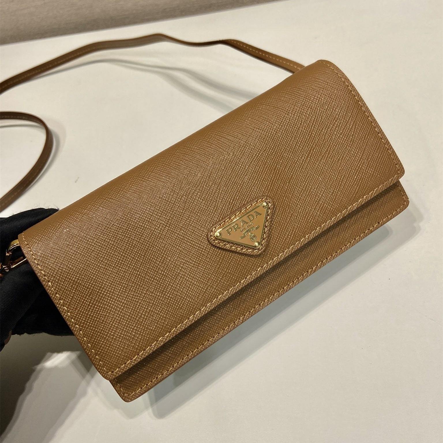 高仿Prada*Saffano系列1NF059斜挎包棕色Mini免檢版