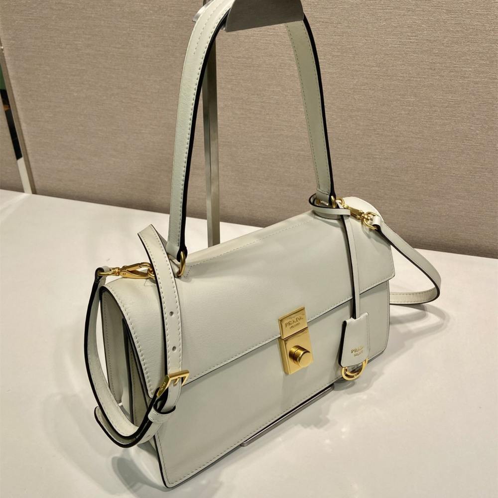 高仿Prada*SoftSound系列1BN023斜挎包白色中號免檢版