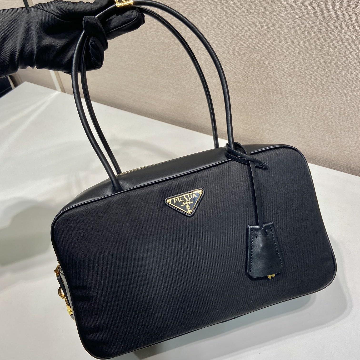 高仿Prada*RE-Nylon系列1BB132單肩手提袋黑色中號免檢版