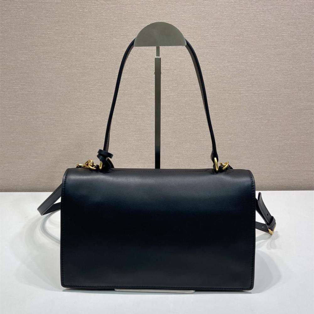 高仿Prada*SoftSound系列1BN023斜挎包黑色中號免檢版