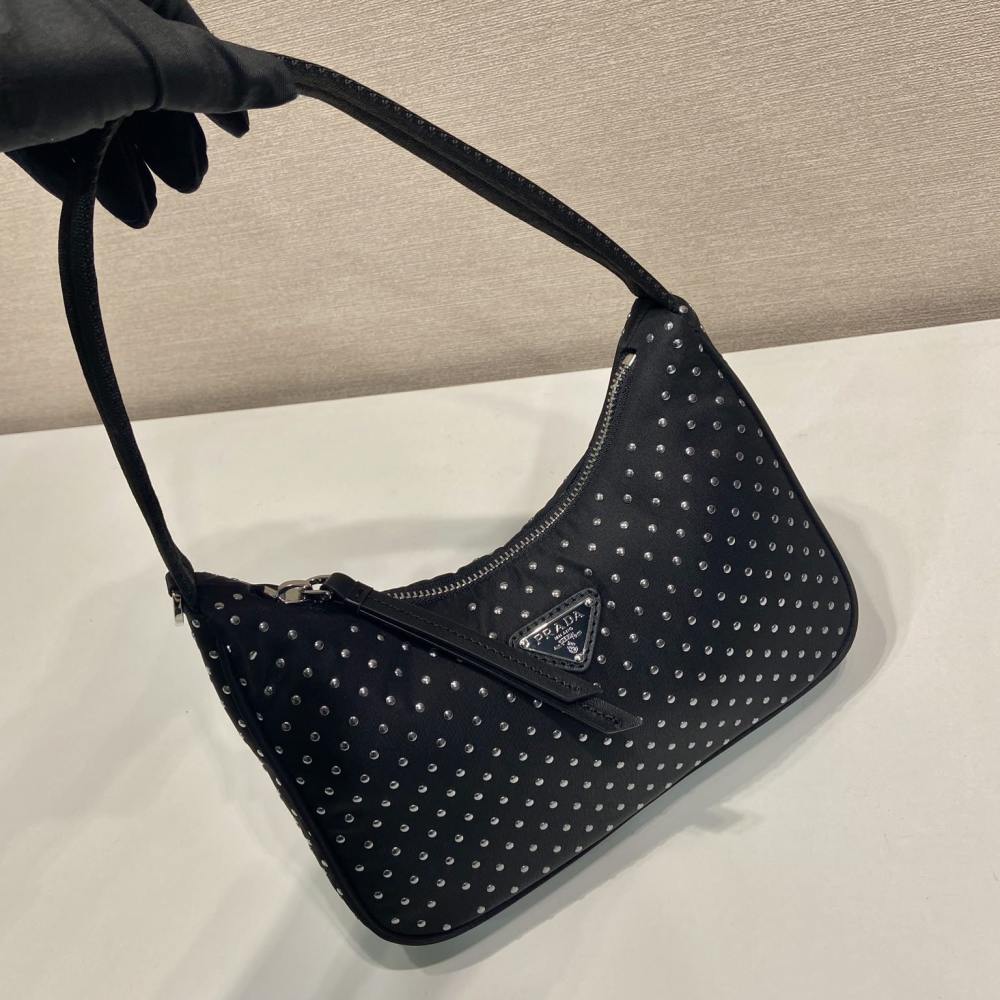 高仿Prada*RE-Nylon系列1BC515鉚釘單肩包黑色Mini免檢版