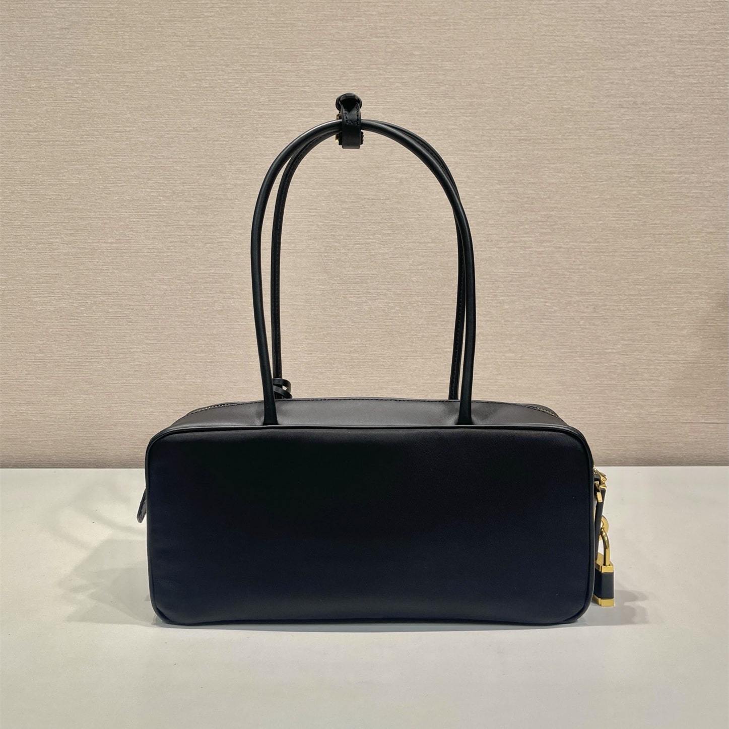 高仿Prada*RE-Nylon系列1BB133單肩手提袋黑色小號免檢版