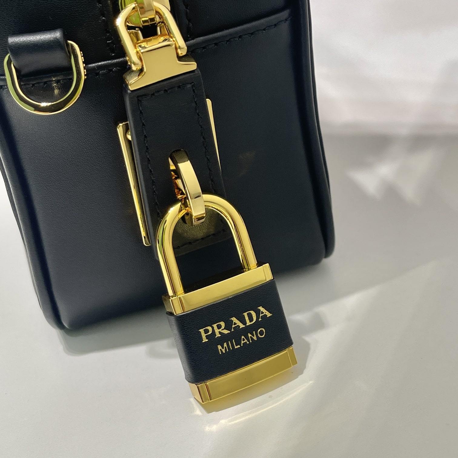高仿Prada*RE-Nylon系列1BB133單肩手提袋黑色小號免檢版